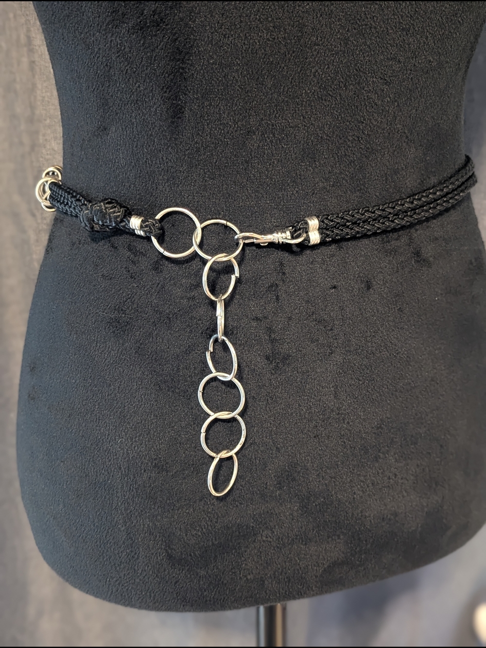Metallic Silver Statement Waist Belt with Floral Accents. Vintage. 80's. Boho. - Picture 4 of 7